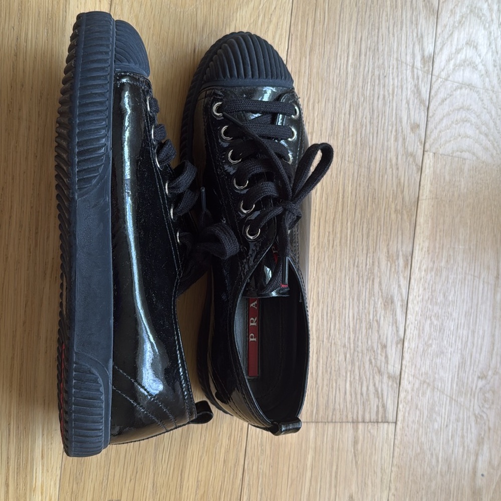 Prada laces